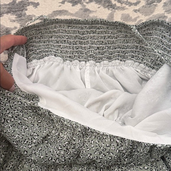 Sleeveless Dress - Picture 12 of 13